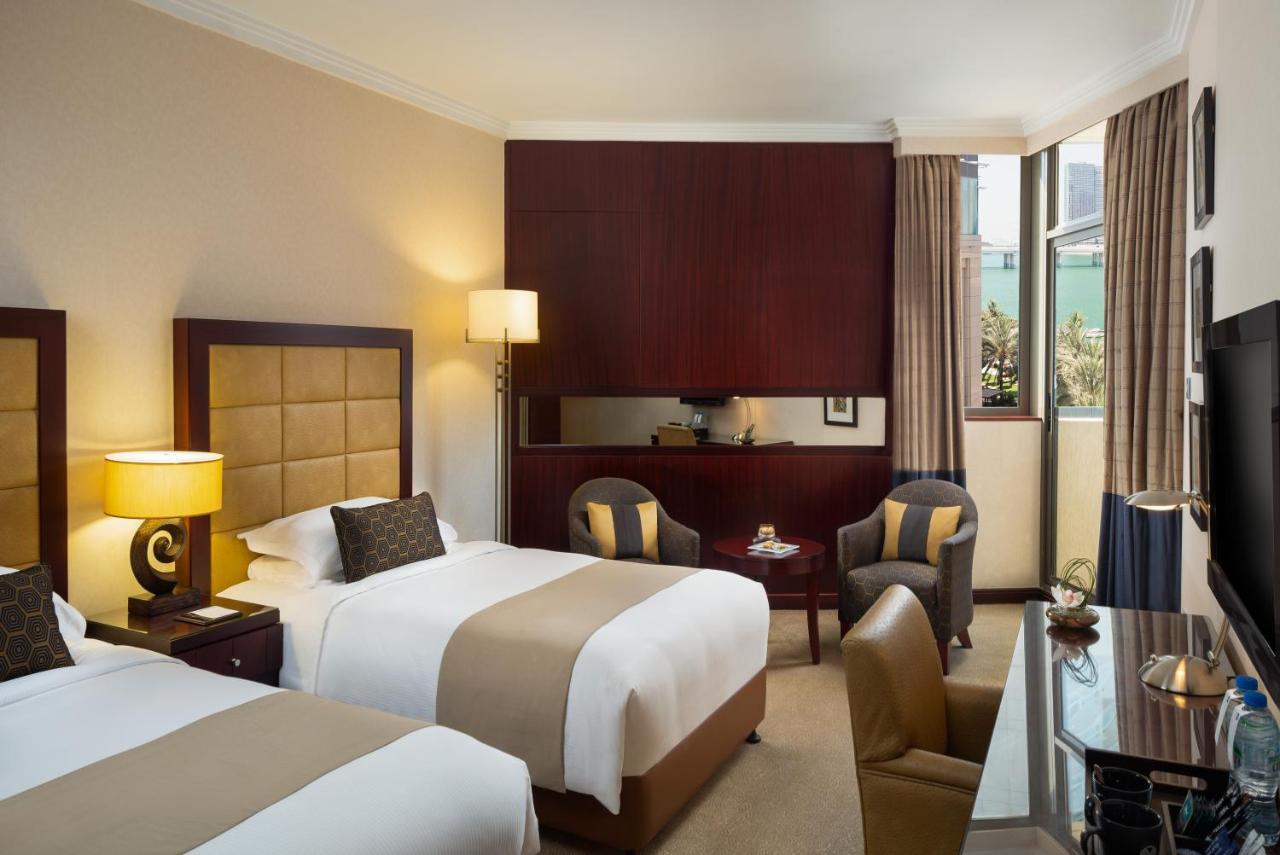 Beach Rotana - Abu Dhabi Ngoại thất bức ảnh A room at the Conrad London St. George's Wharf