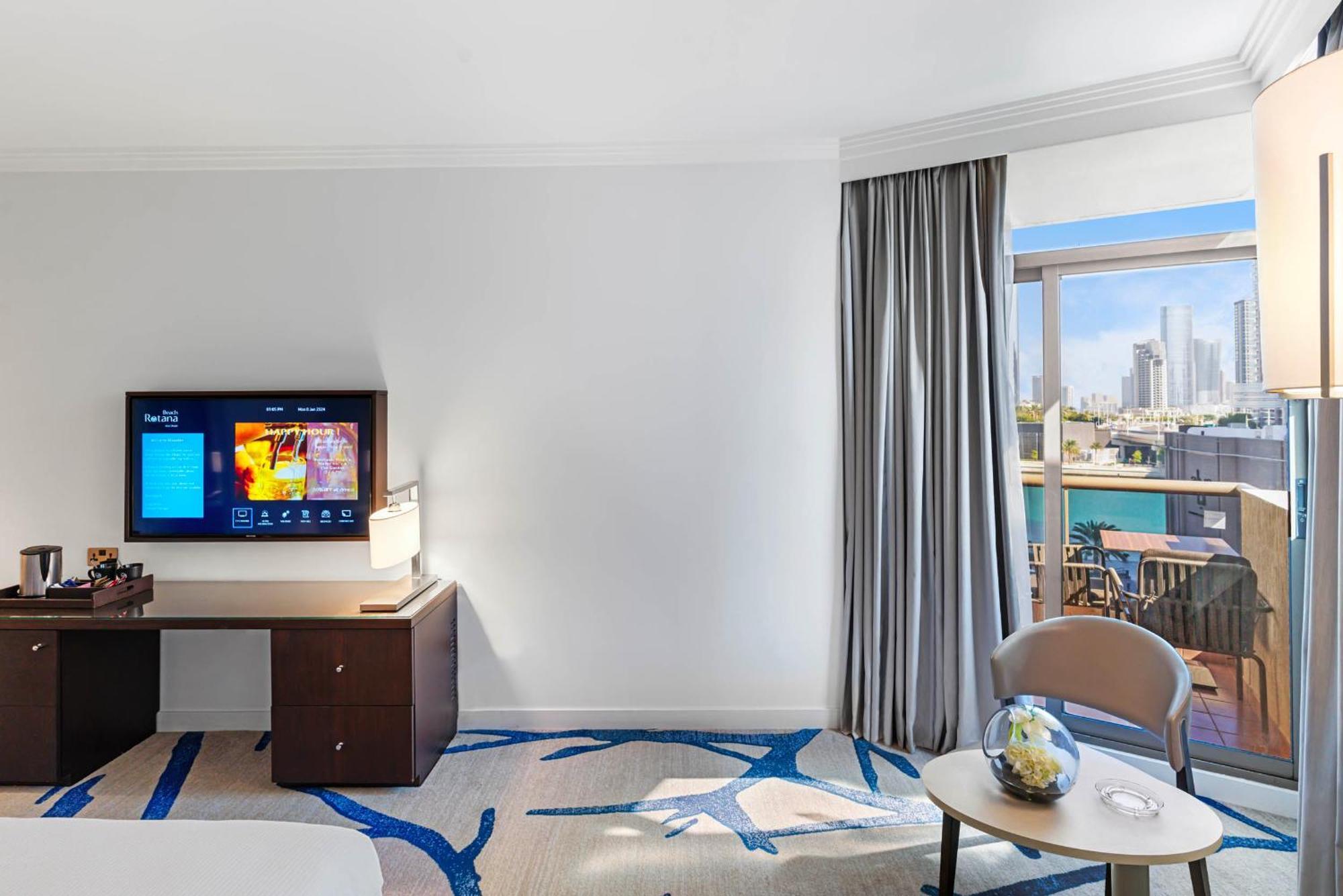Beach Rotana - Abu Dhabi Ngoại thất bức ảnh A room at the hotel