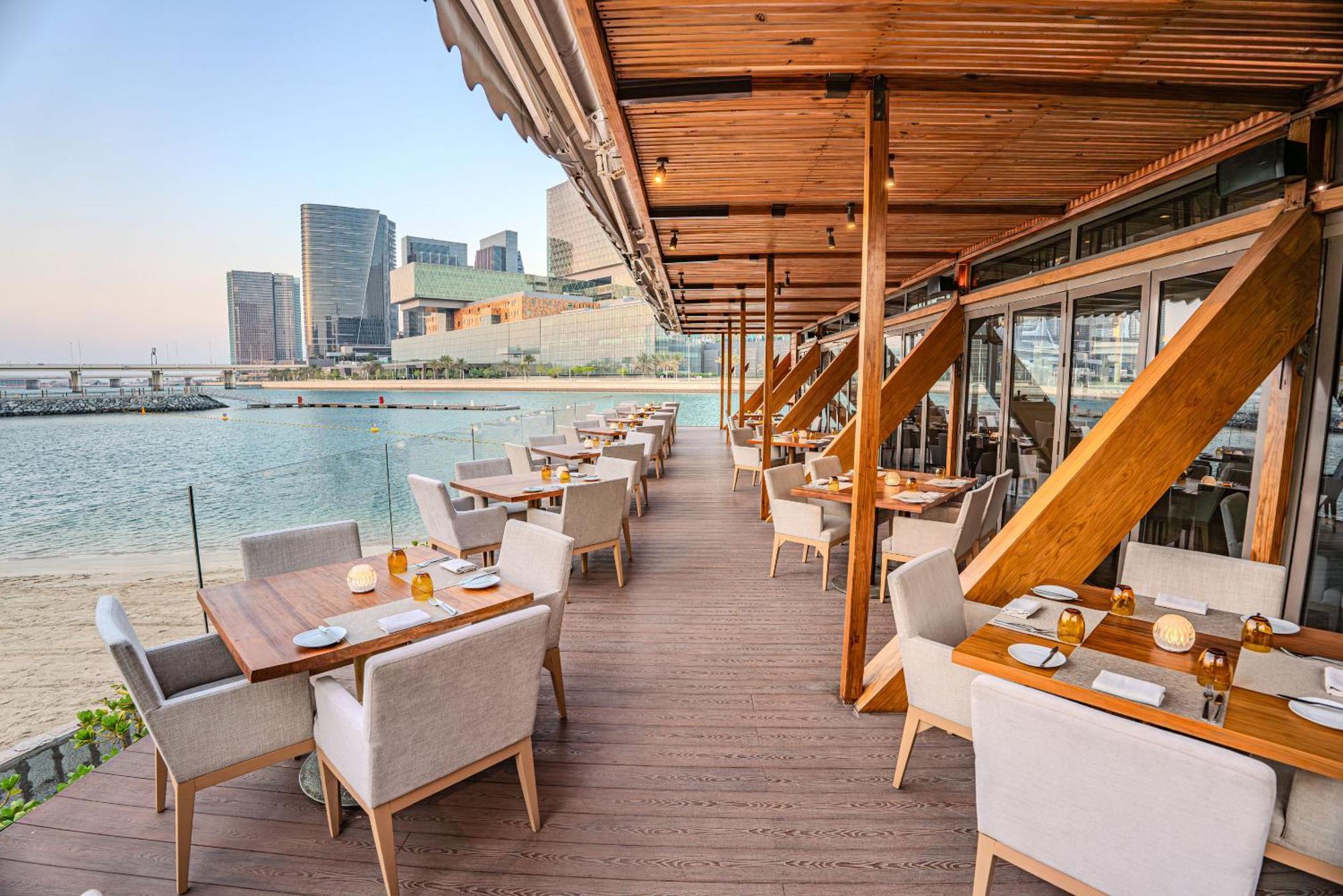 Beach Rotana - Abu Dhabi Ngoại thất bức ảnh The Beach