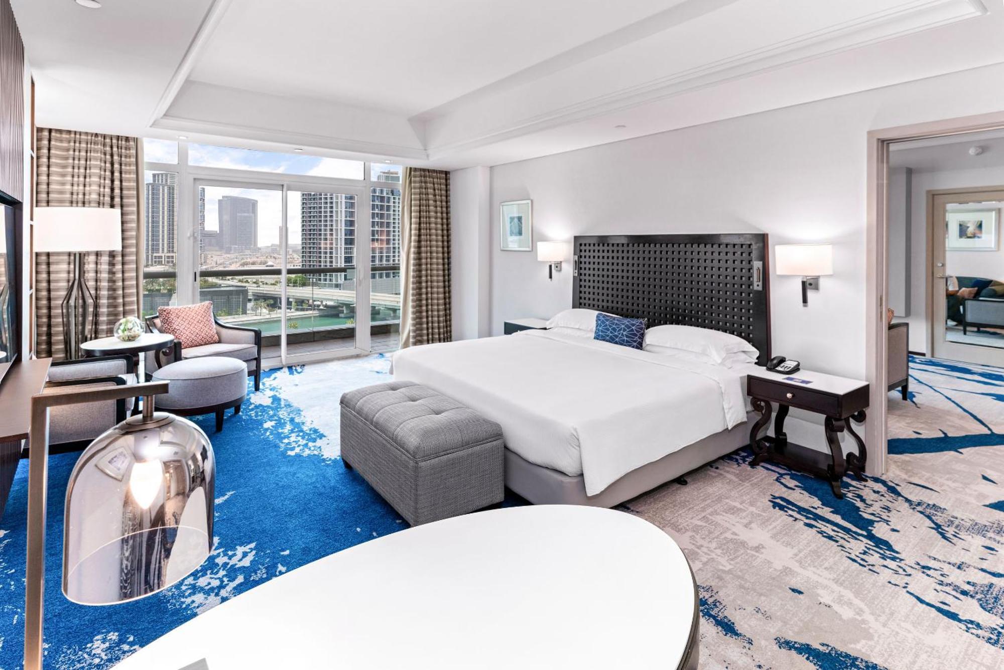 Beach Rotana - Abu Dhabi Phòng bức ảnh A guest room at the Atlantis Paradise Island