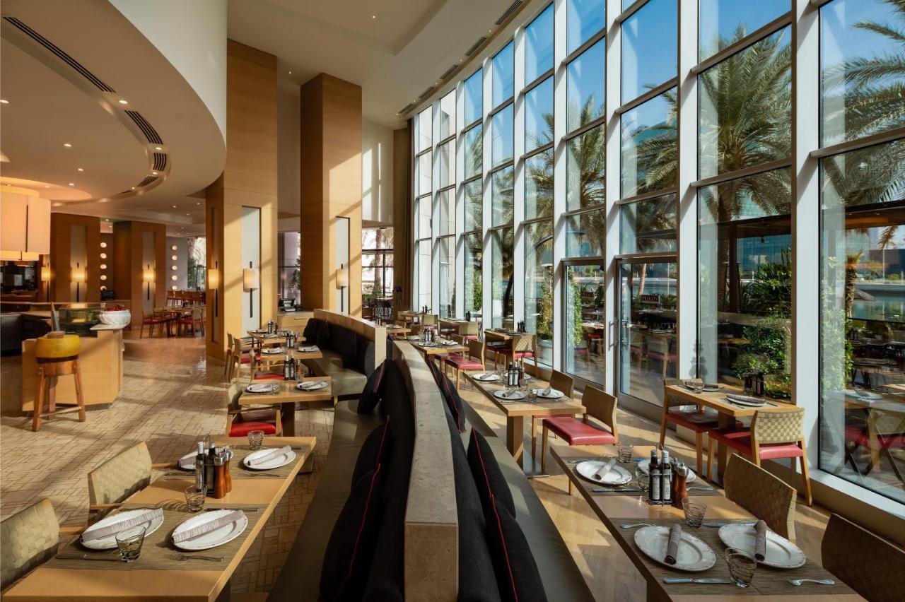 Beach Rotana - Abu Dhabi Ngoại thất bức ảnh The restaurant